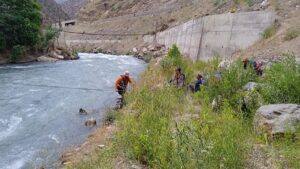 SİİRT (AA) – Siirt'in Pervari ilçesinde pikniğe giden ve Müküs