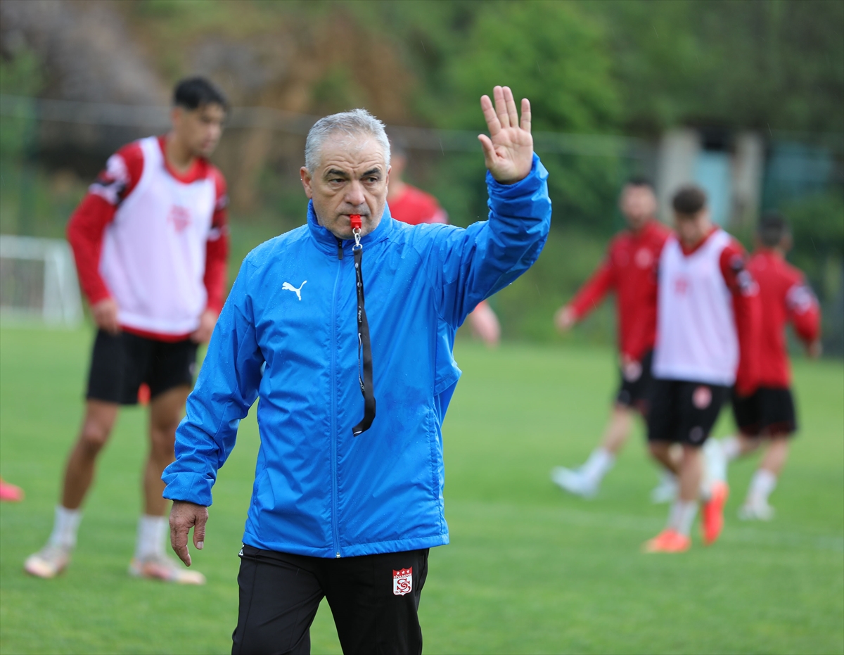 Sivasspor'da yeni sezon hazırlıkları devam ediyor