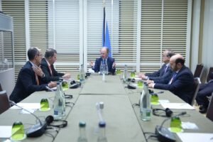 CENEVRE (AA) – İsviçre'nin Cenevre kentinde devam eden Suriye Anayasa