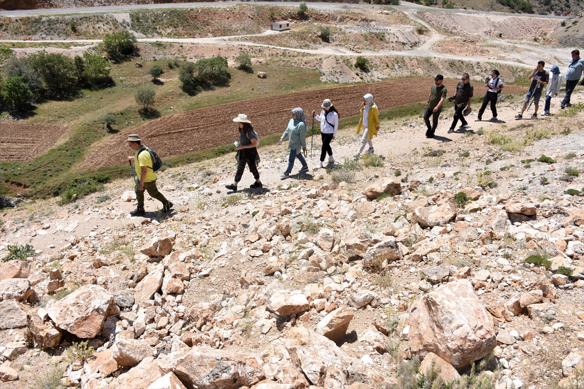 Tarihi İpek Yolu'nun Kemaliye'deki kalıntıları turistlerin rotasında