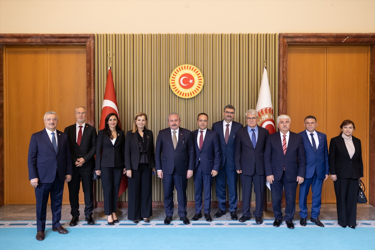 TBMM Başkanı Şentop, KKTC-Türkiye Dostluk Grubu Başkanı Canaltay'ı kabul etti