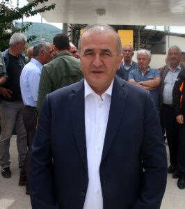 TOKAT (AA) – Tokat'ın Reşadiye ilçesinde minibüsün uçuruma yuvarlanması sonucu