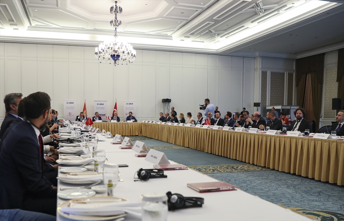 Türk iş insanları Karadağ Cumhurbaşkanı Djukanovic ile bir araya geldi