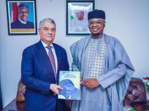 ABUJA (AA) – Türkiye'nin Abuja Büyükelçisi Hidayet Bayraktar, Nijerya İletişim