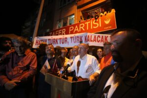 - "Ottowa Sözleşmesi'nden çekileceğiz. Bakın Ottowa Sözleşmesi'ni kabul eden birçok