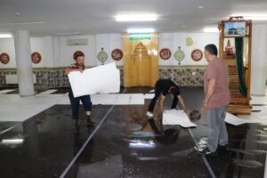 ZONGULDAK (AA) – Zonguldak'ta selden zarar gören ev, iş yerleri