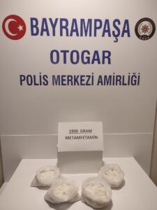 İSTANBUL (AA) – İstanbul'daki 15 Temmuz Demokrasi Otogarı'nda bir taksinin