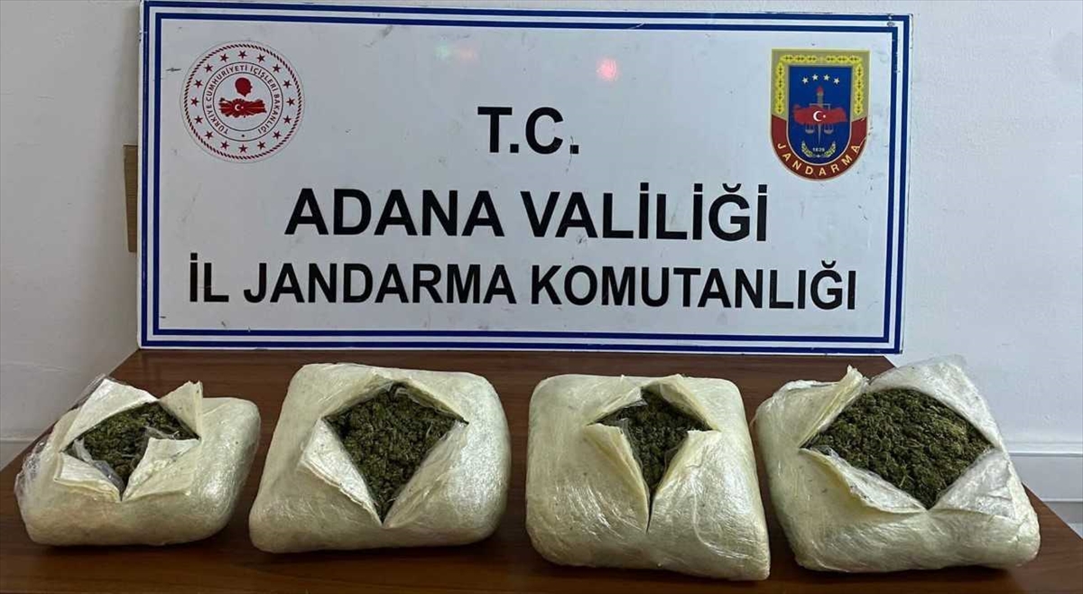 Adana'da 25 kilo 700 gram esrar ele geçirildi