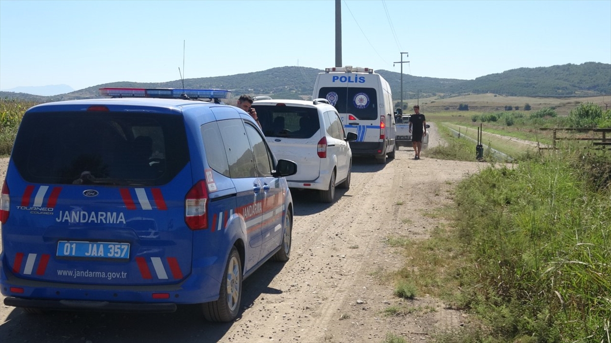 - Vatandaşlarca kanaldan çıkarılan çocuk, hastanede tedavi altına alındı