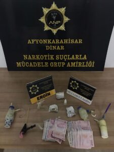 AFYONKARAHİSAR (AA) – Afyonkarahisar'ın Dinar ilçesinde düzenlenen uyuşturucu operasyonunda 2