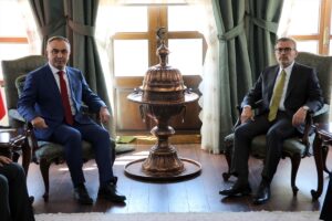 KİLİS (AA) – AK Parti Grup Başkanvekili Mahir Ünal, Kilis'te