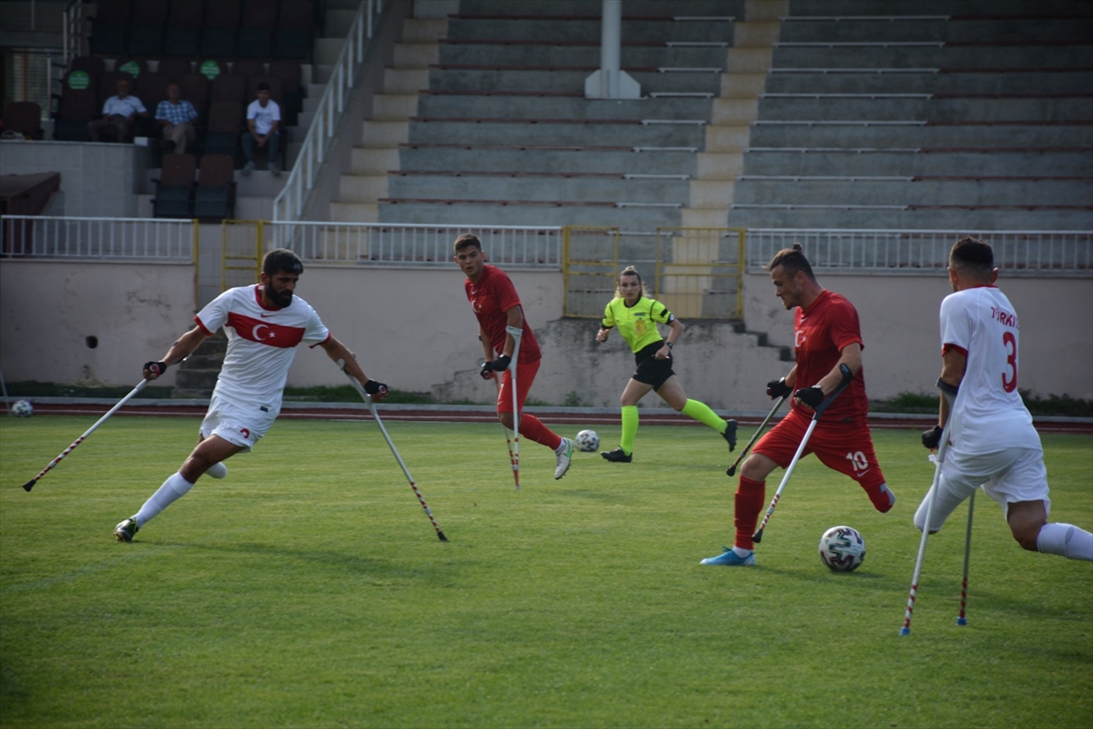 Ampute Milli Futbol Takımı'nın Giresun kampı sona erdi