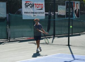 MANİSA (AA) – Manisa'nın Demirci ilçesinde Gençlik ve Spor Bakanlığınca