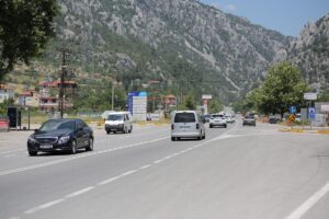 ANTALYA (AA) – Kurban Bayramı tatili dolayısıyla Antalya-Konya kara yolunun
