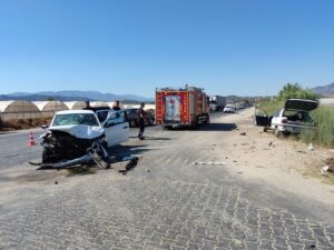 ANTALYA (AA) – Antalya'nın Kaş ilçesinde iki otomobilin çarpışması sonucu