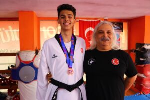 TEKİRDAĞ (AA) – MESUT KARADUMAN – Tekvandoda 4 Türkiye şampiyonluğu