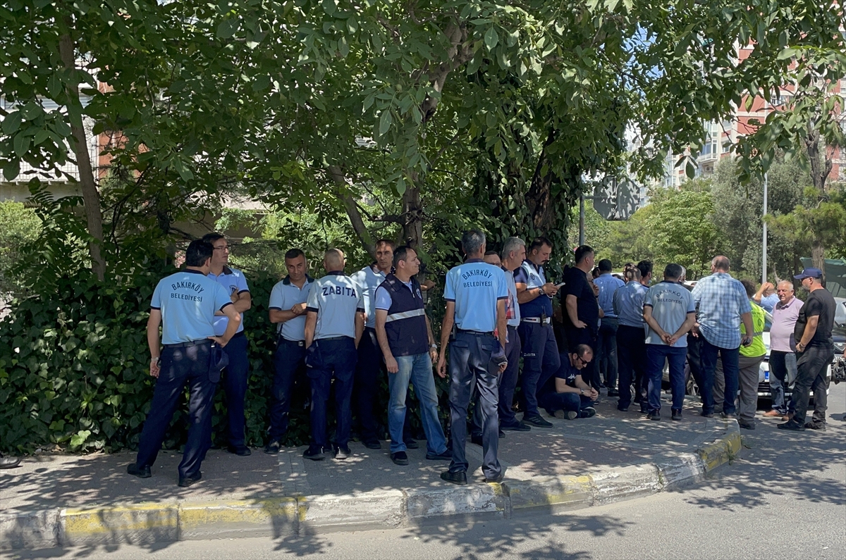 Bakırköy Belediyesinin Zeytinlik'teki dükkanları tahliye girişimine tepkiler sürüyor