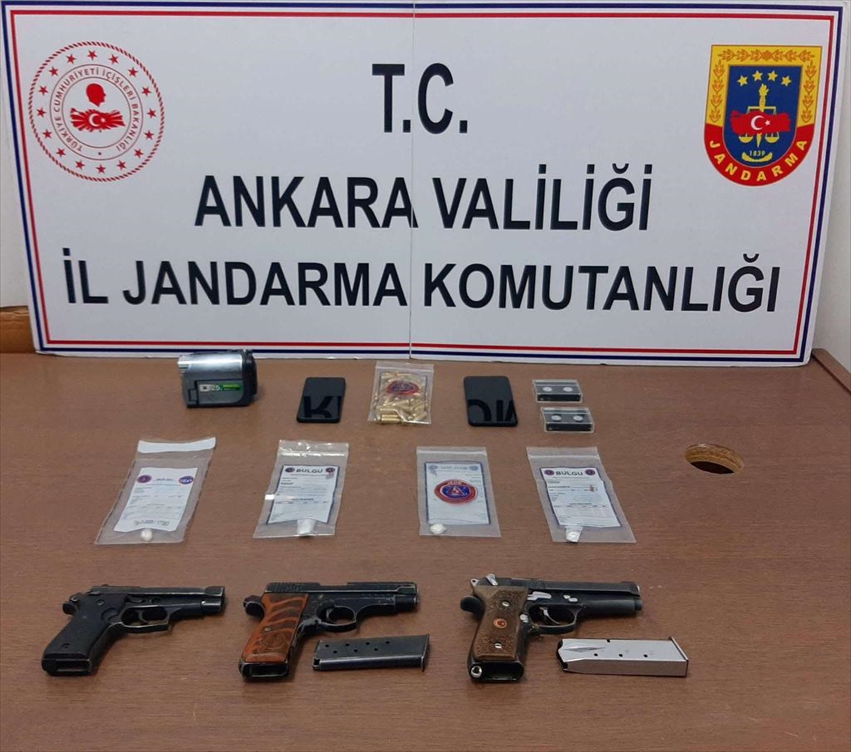 ANKARA (AA) – Başkentte son bir haftada jandarma ekiplerinin çalışmalarıyla