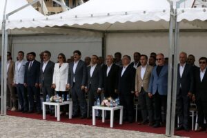 - "Biz Kürt'üyle, Türkmen'iyle, Çerkez'iyle, Alevi'siyle, Sünni'siyle büyük Türk milletiyiz