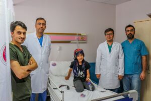 VAN (AA) – EMRE ILIKAN – Erciş'te şiddetli baş ağrısı