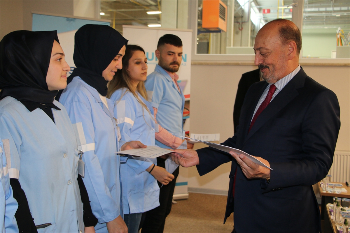Çalışma ve Sosyal Güvenlik Bakanı Bilgin, “İşbaşı Eğitim Programı Töreni'nde konuştu: