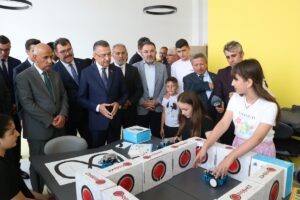 YOZGAT (AA) – Cumhurbaşkanı Yardımcısı Fuat Oktay, Yozgat'ta hizmete açılan