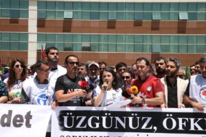 DİYARBAKIR (AA) – Diyarbakır, Batman, Siirt ve Bingöl'de sağlık çalışanları,