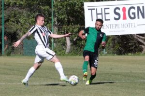 - Sakaryaspor: 1 - Neftçi Bakü: 1