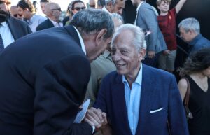 İSTANBUL (AA) – Galatasaray camiası, yenilenen Galatasaray Adası'nın açılışında bir