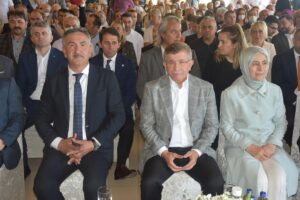 GİRESUN (AA) – Gelecek Partisi Genel Başkanı Ahmet Davutoğlu, partisinin