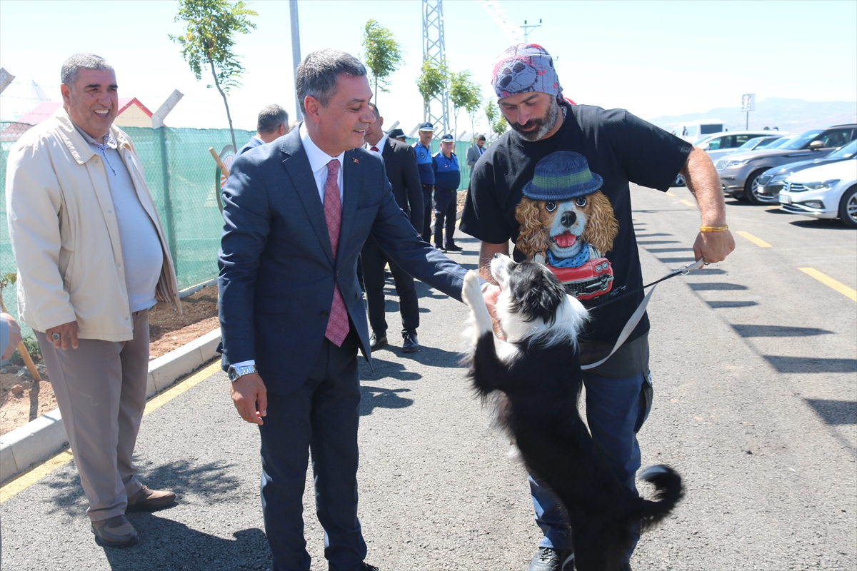 Gölbaşı Belediyesi Hayvan Bakımevi ve Rehabilitasyon Merkezi açıldı