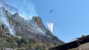 HATAY (AA) – Hatay'ın Antakya ilçesinde, makilik alanda çıkan yangın,