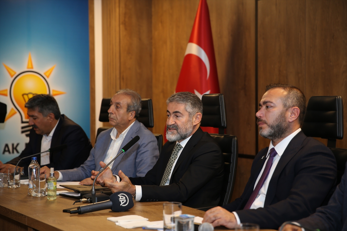 Bakan Nebati AK Parti Diyarbakır İl Başkanlığı'nda konuştu: