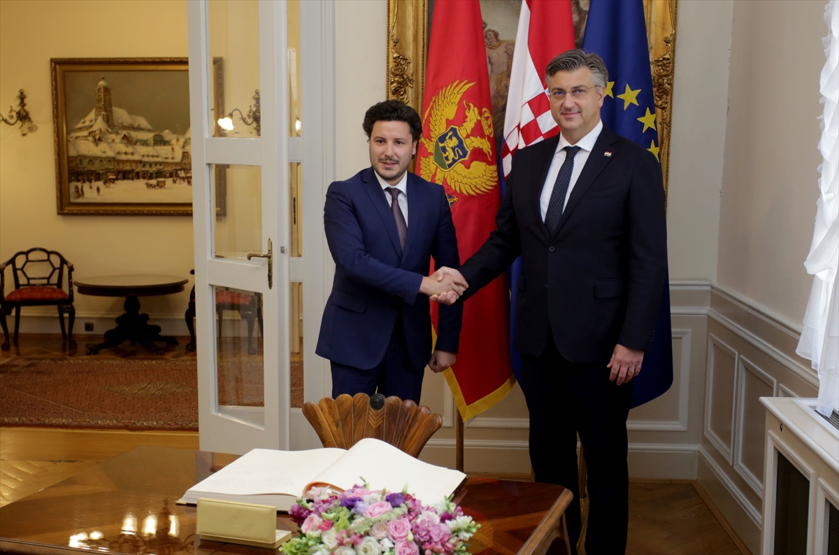 Hırvatistan Başbakanı Plenkovic, Karadağlı mevkidaşı Abazovic ile bir araya geldi