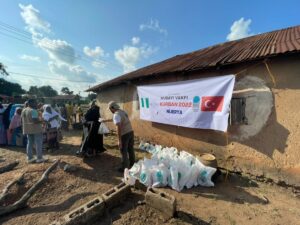 ABUJA (AA) – Aziz Mahmut Hüdayi Vakfı aracılığıyla Batı Afrika