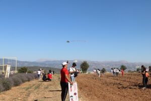ISPARTA (AA) – Isparta'nın Keçiborlu ilçesindeki "lavanta kokulu köy" olarak