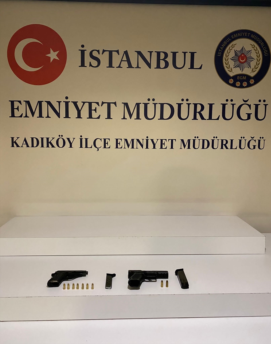 Kadıköy'deki silahlı kavgaya ilişkin 2 şüpheli tutuklandı