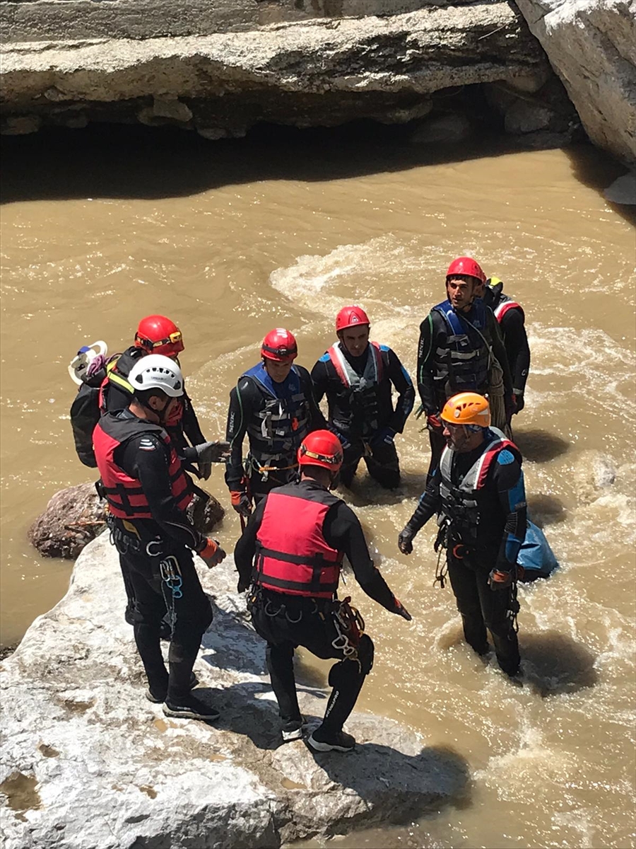 Kastamonu'da sele kapılan genci arama çalışmaları 7'nci gününde sürüyor