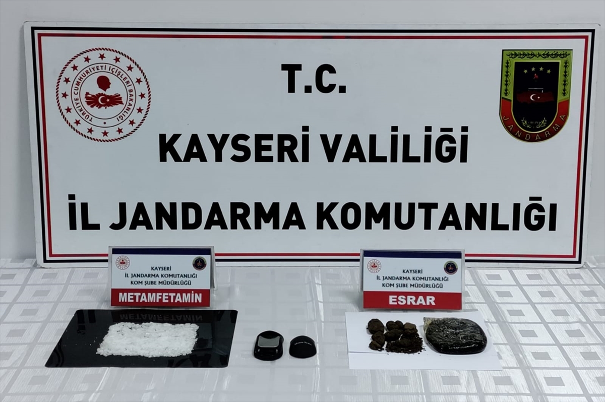 Kayseri'de uyuşturucu operasyonunda 2 zanlı yakalandı