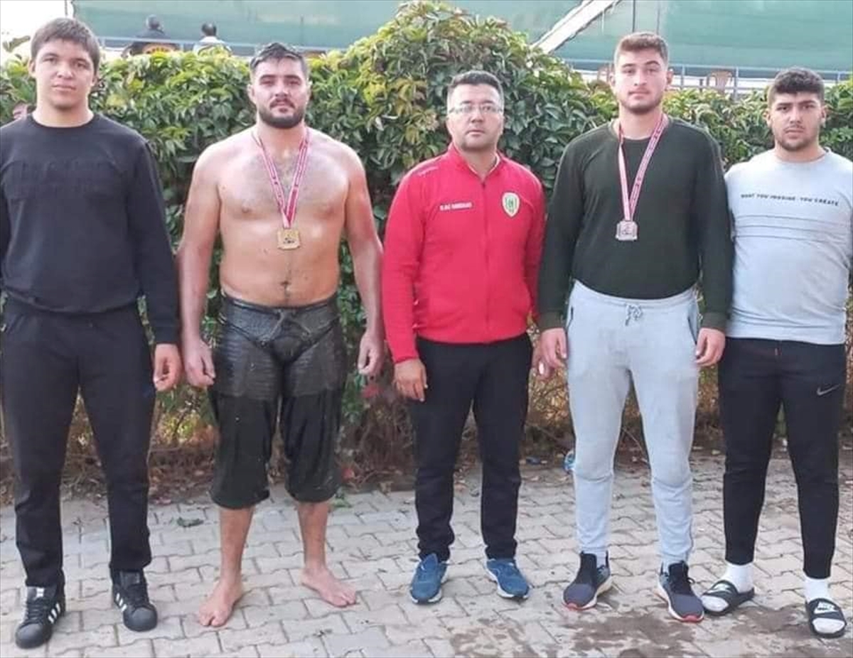 Kırkpınar için geldiği Edirne'de kalp krizi geçiren güreş antrenörü yaşamını yitirdi
