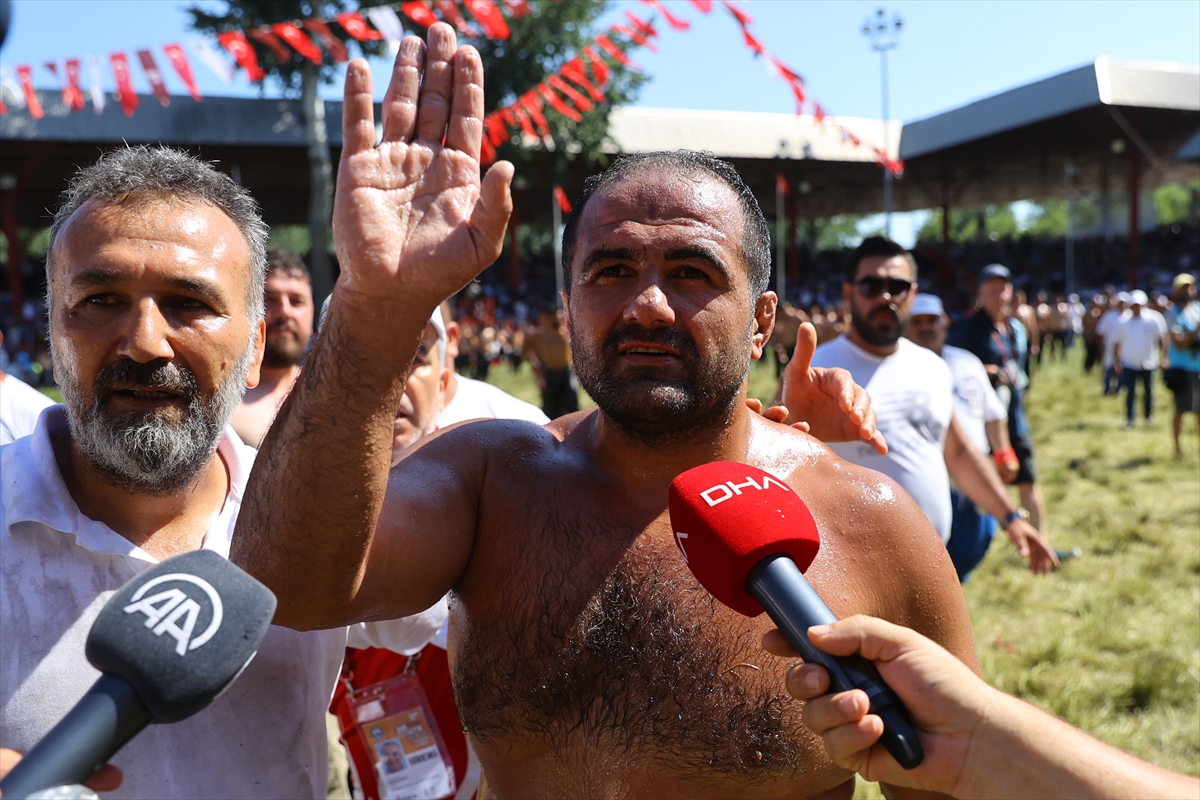 Kırkpınar'da altın kemer yolundaki Ali Gürbüz, Mehmet Yeşil Yeşil'e 2. turda elendi