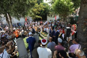 EDİRNE (AA) – Tarihi Kırkpınar Yağlı Güreşleri'nin önemli ritüellerinden "ağa