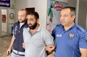 KIRŞEHİR (AA) – Kırşehir'in Mucur ilçesinde ablasını tabanca ile vurarak