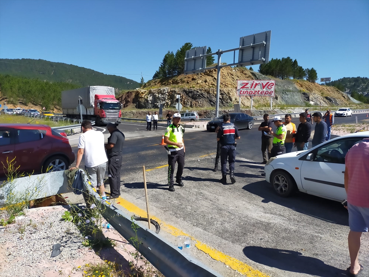 Konya'da trafik kazasında 1 kişi öldü, 5 kişi yaralandı