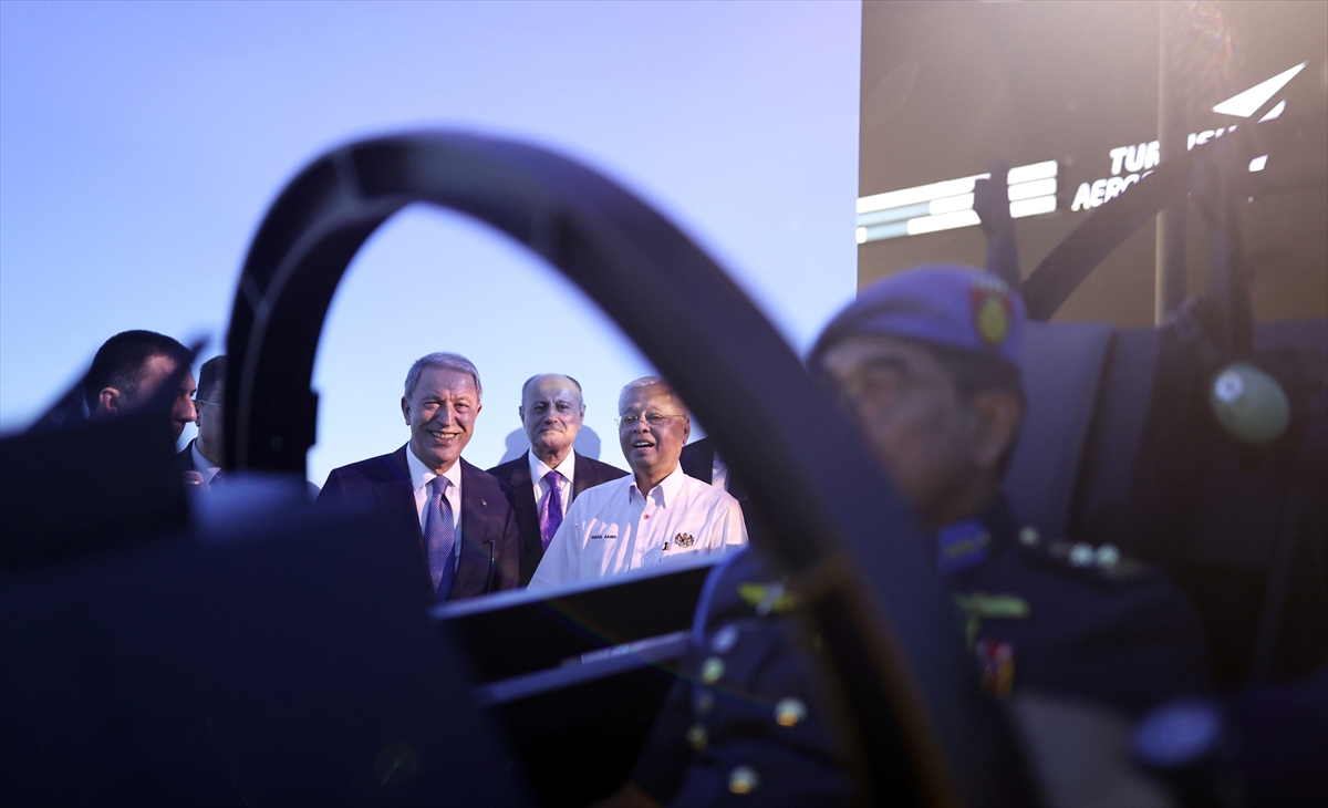 Malezya Başbakanı Yakup, MKE ve TUSAŞ'ı ziyaret etti