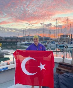 ANKARA (AA) – Manş Denizi'ni yüzerek geçen en genç Türk