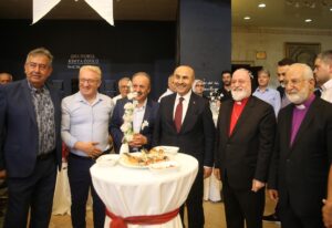 MARDİN (AA) – Mardin'de Kurban Bayramı dolayısıyla düzenlenen bayramlaşma programına