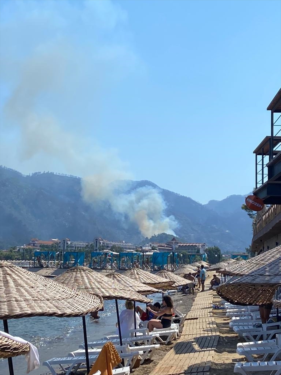 Marmaris'te orman yangını başladı