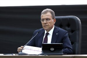 - "Ortada bir suç varsa, bunun faili kimse idarem gereğini