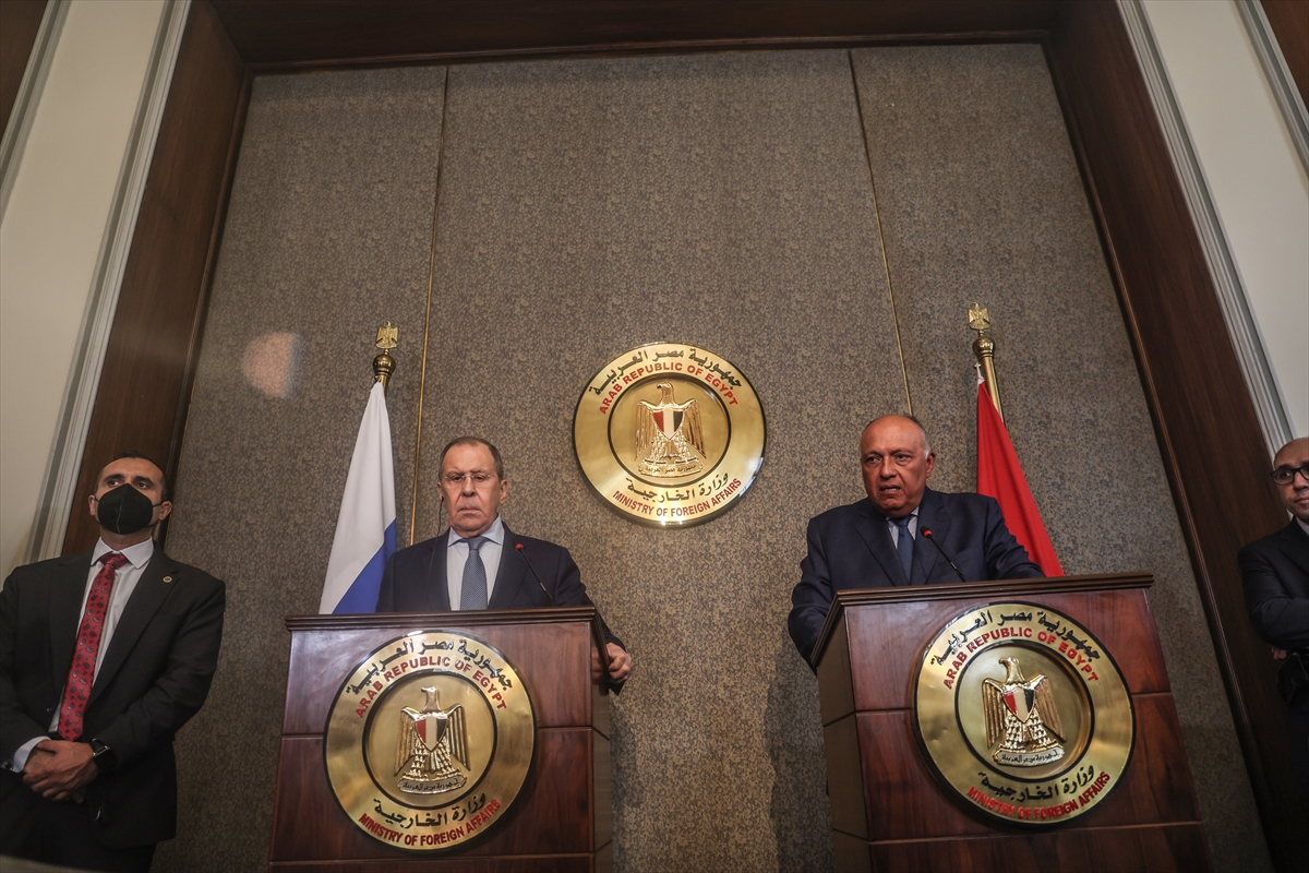 Mısır Dışişleri Bakanı Şukri, Rus mevkidaşı Lavrov ile bölgesel meseleleri görüştü
